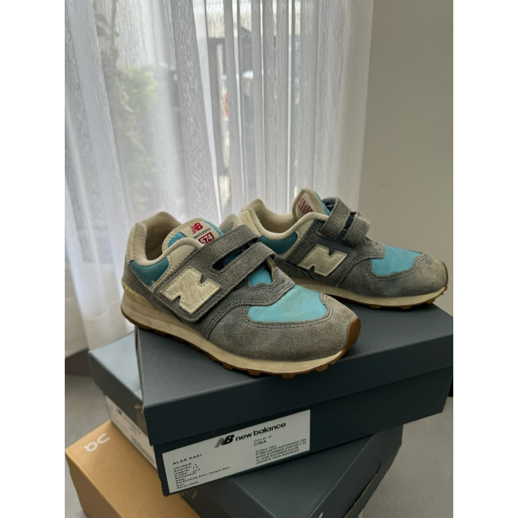 preloved new balance kids 574 Wide
