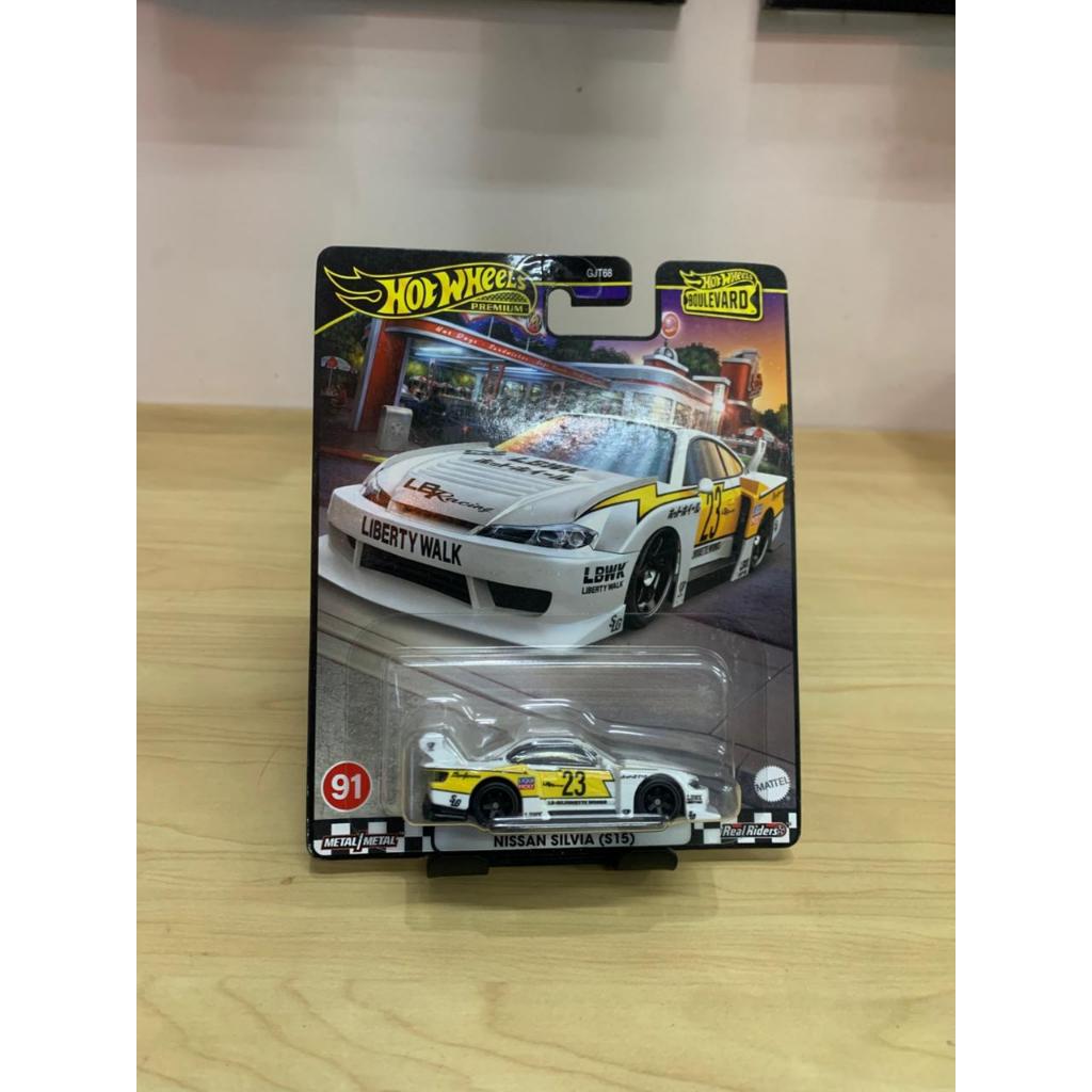 Hot Wheels Premium Boulevard