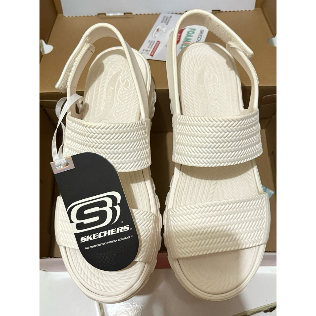 SKECHERS Go Walk Arch Fit Sepatu Sandal Wanita