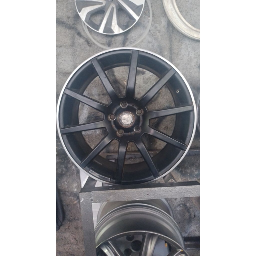 velg mobil amg ring 18