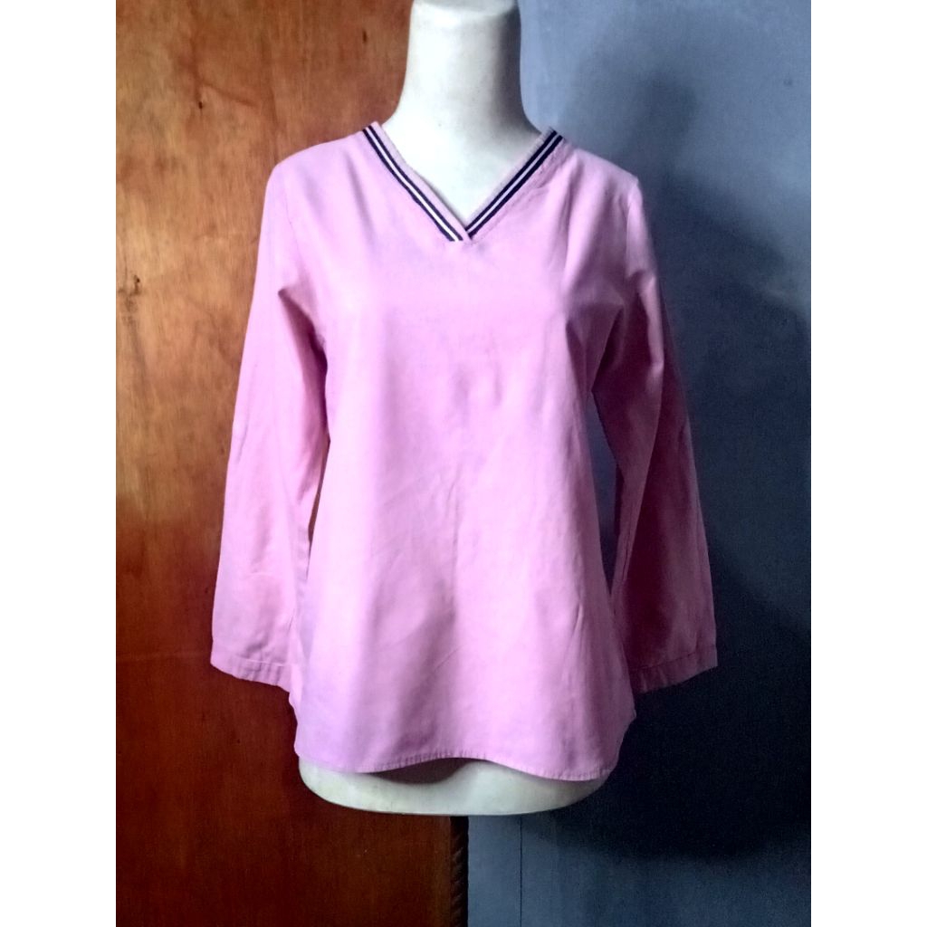Baju wanita lengan panjang / Blouse wanita lengan panjang warna pink leher V
