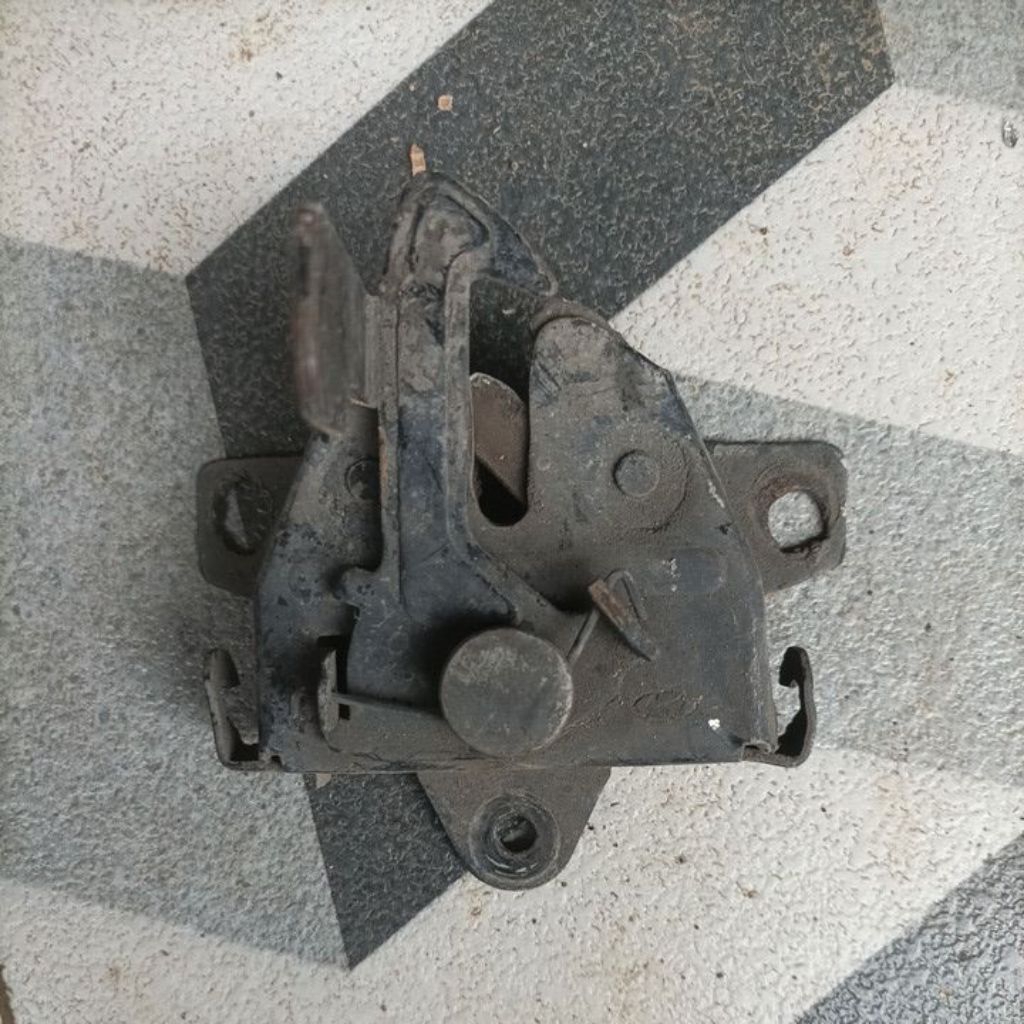 Doorlock kap mesin hyundai excel 2 new accent verna avega