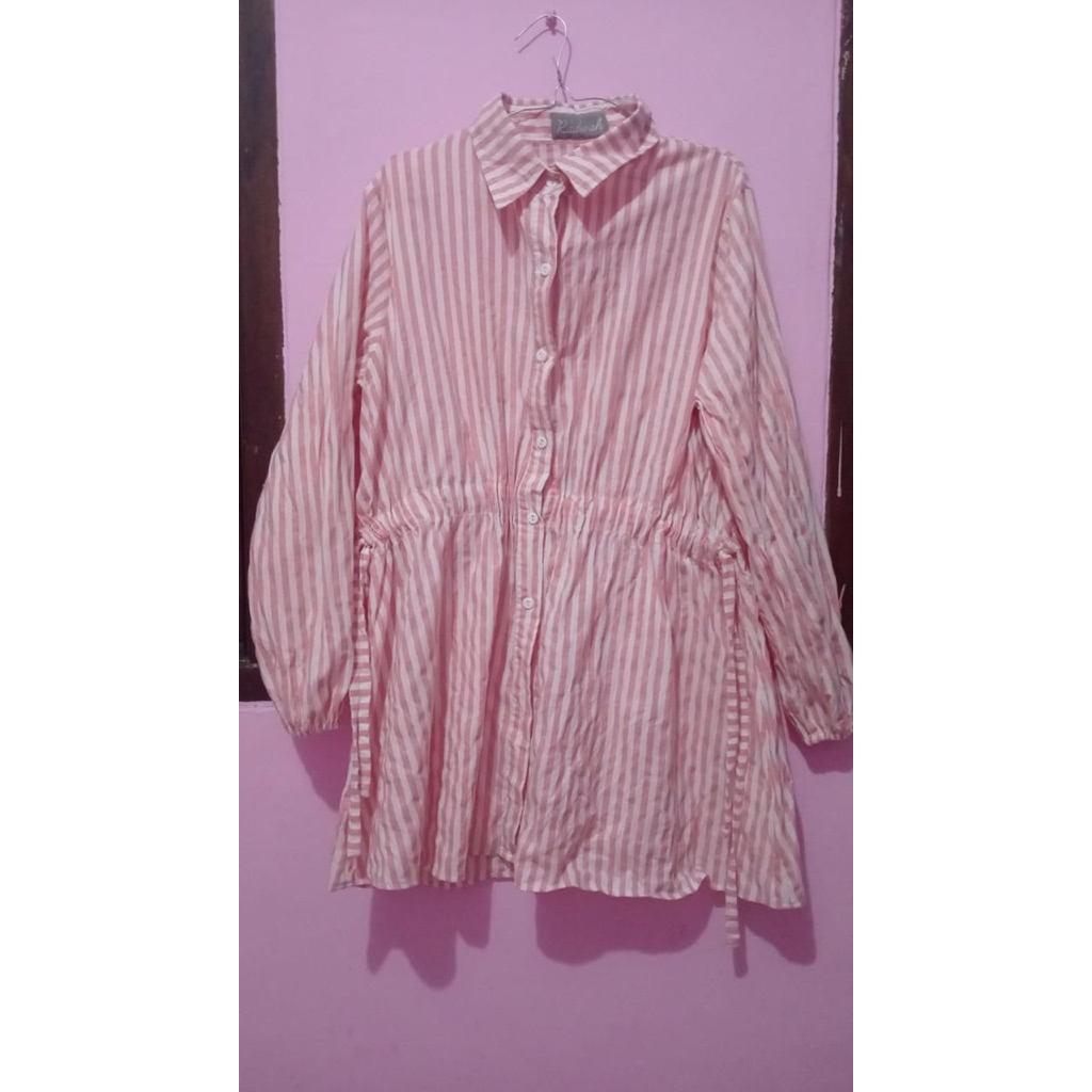 Preloved Radwah Atasan Blouse Tunik Pink Merah Muda Putih White Garis Grid Line Wanita Women