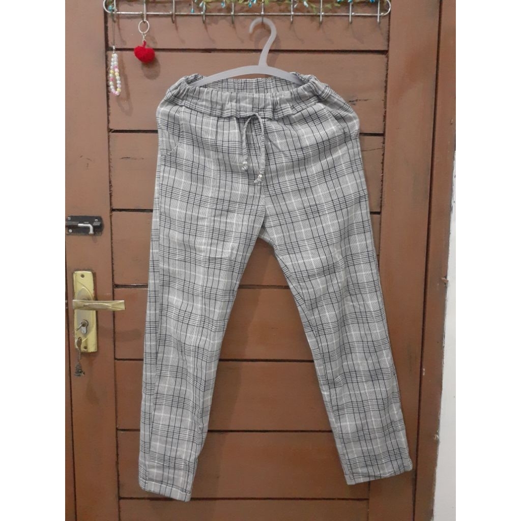 preloved Celana kotak" ada pdh juga dan jeans merek armani