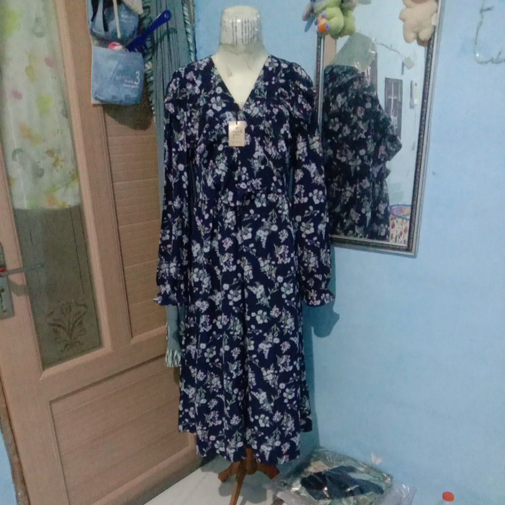new midi dress busana muslim wanita navy motif bunga kecil