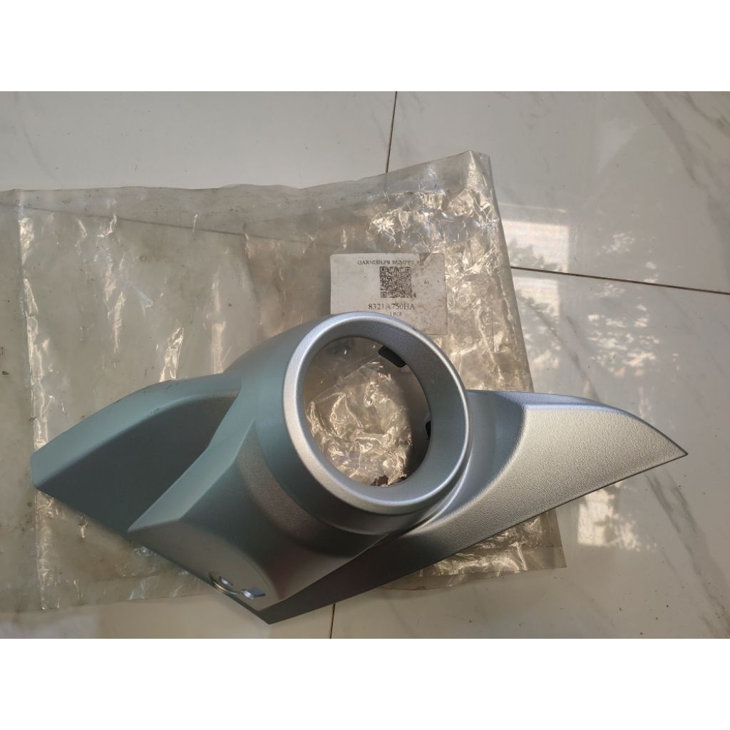 cover foglamp kanan xpander