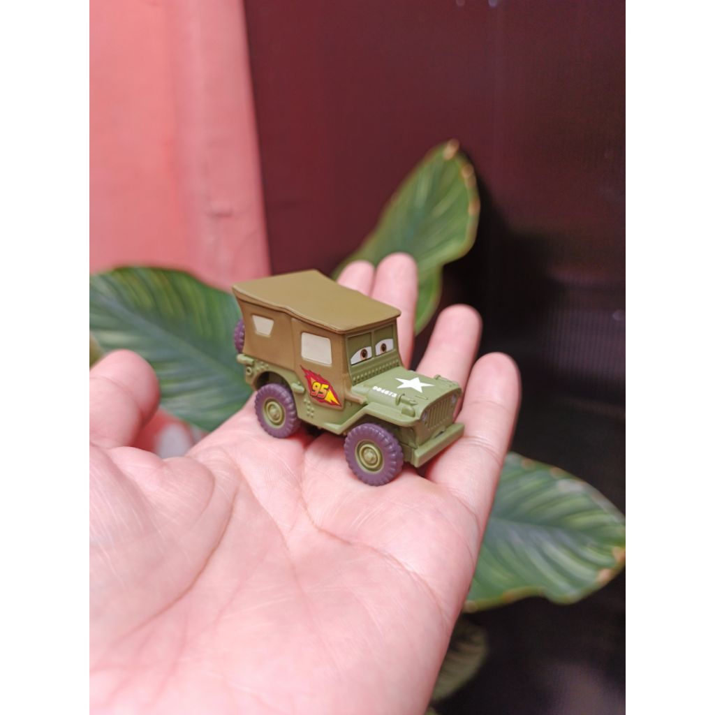 Diecast DISNEY PIXAR CARS RACE TEAM SARGE Loose Mattel