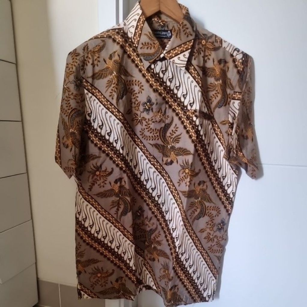 Preloved Kemeja Batik Pria Semata Wayang Size 16