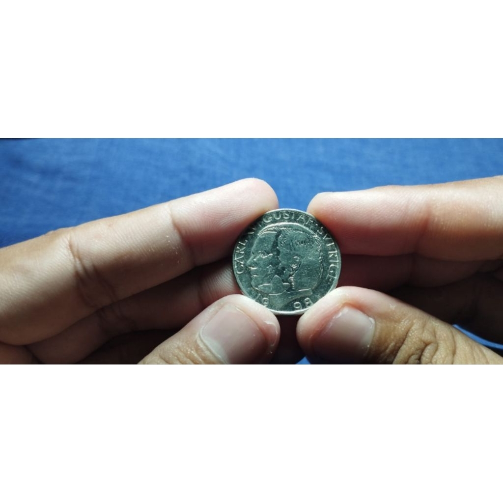 KOIN 1 KRONA SWEDIA KING CARL XVI GUSTAF