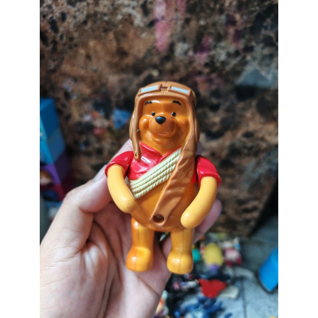 figure winnie the pooh pilot