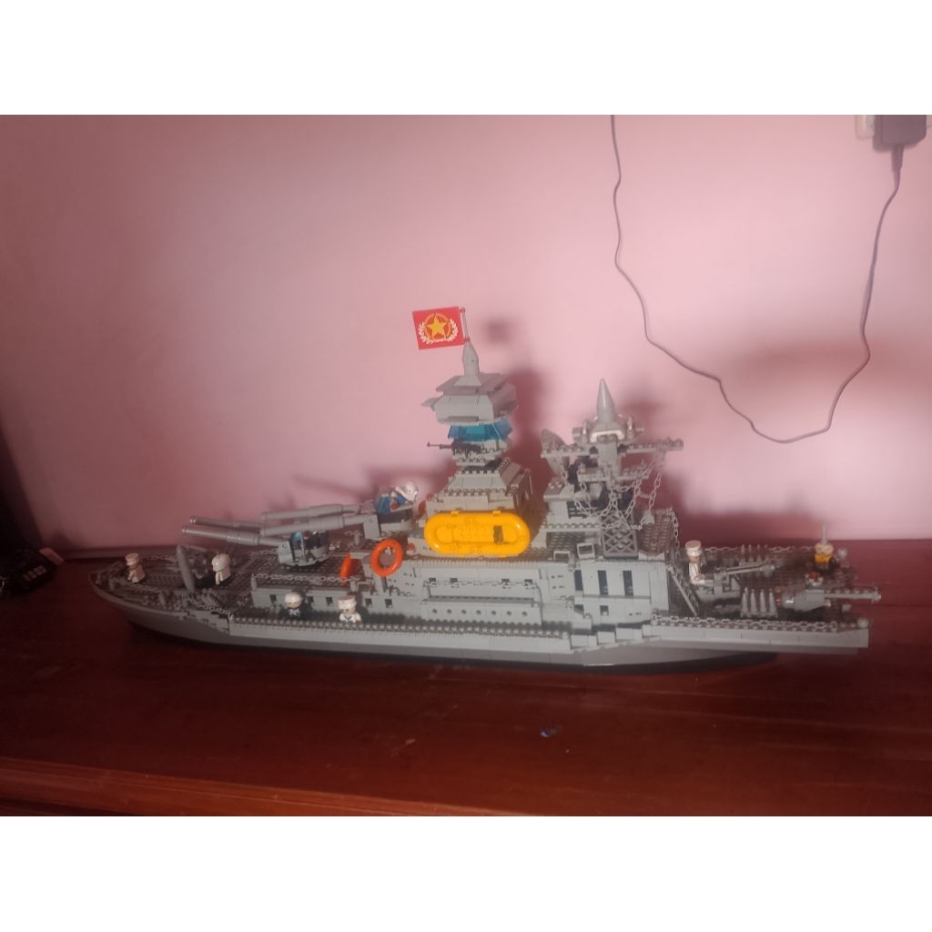 kapal perang lego