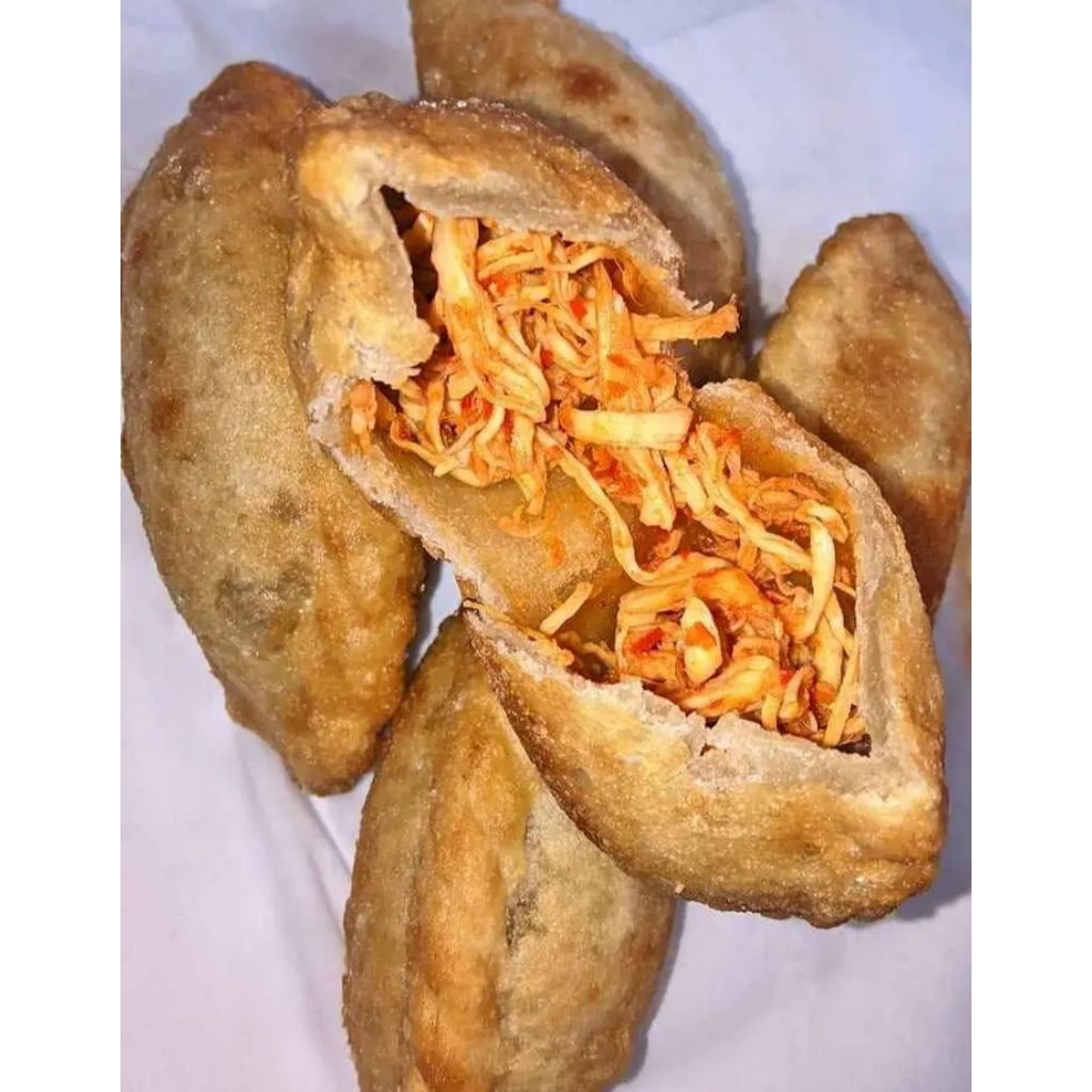 Cireng isi ayam suwir pedas isi 8