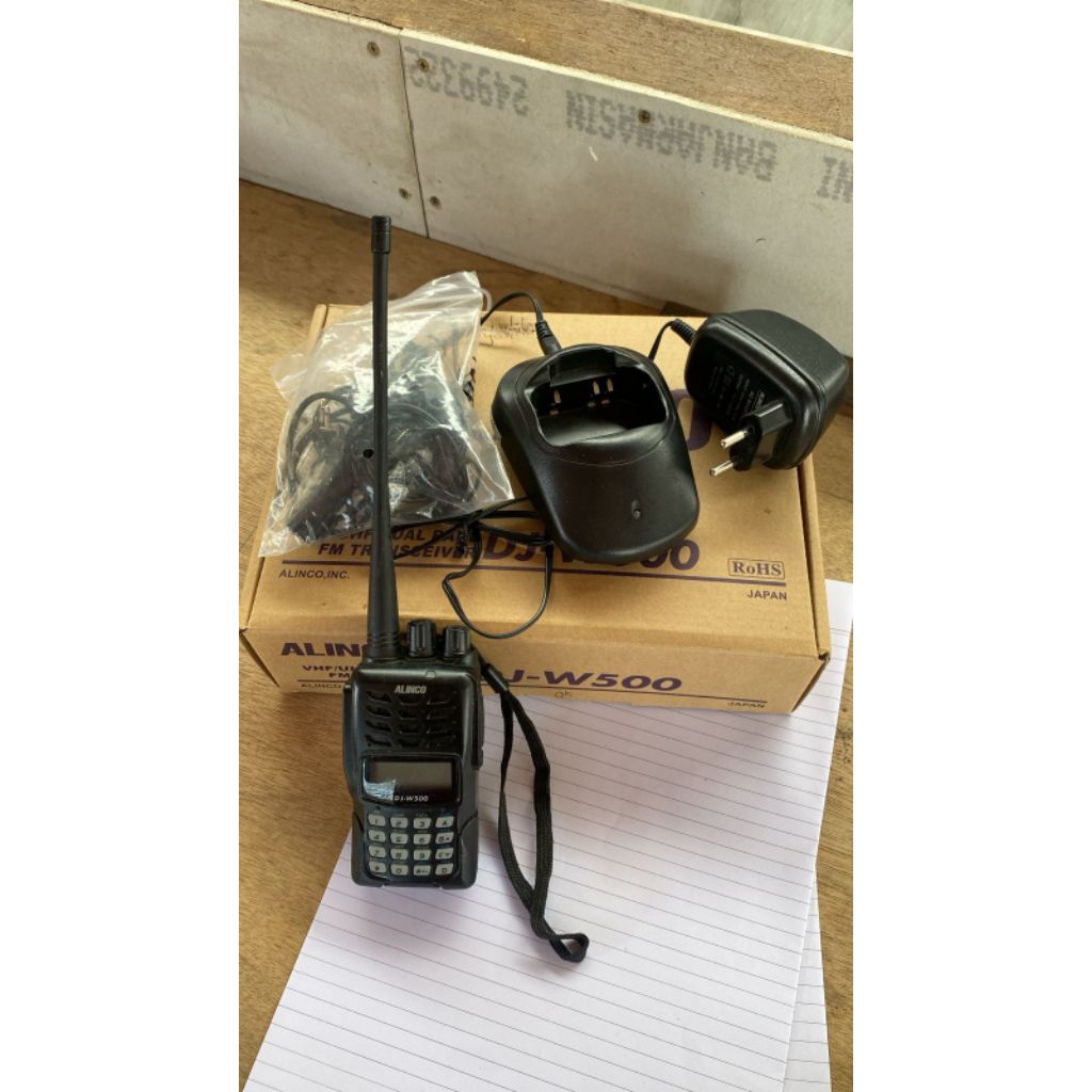 HT ALINCO DJ W500 LIKENEW