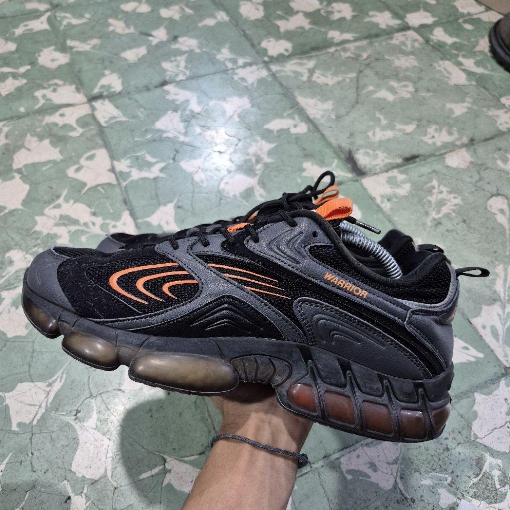 Sepatu  Anta Pria(44)