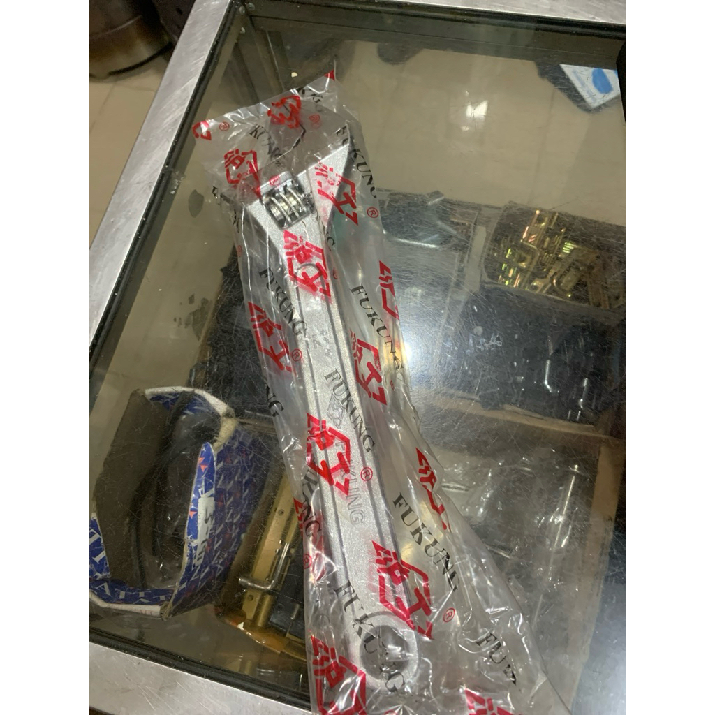 KUNCI INGGRIS FUKUNG