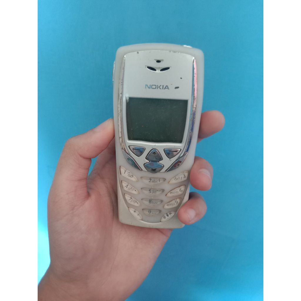 Nokia 8310