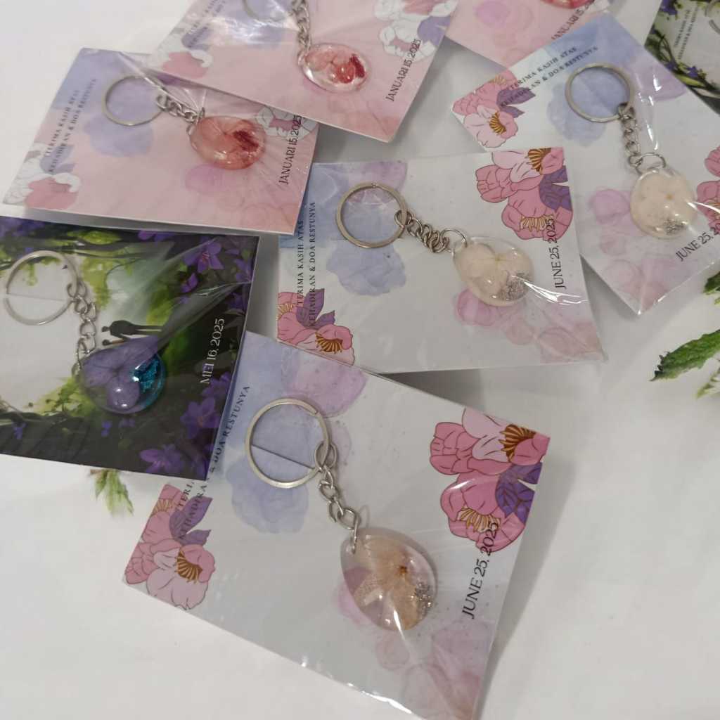 Souvenir Pernikahan Gantungan kunci resin Bunga Gantungan kunci Akrilik Resin Bunga Aesthetics Teard