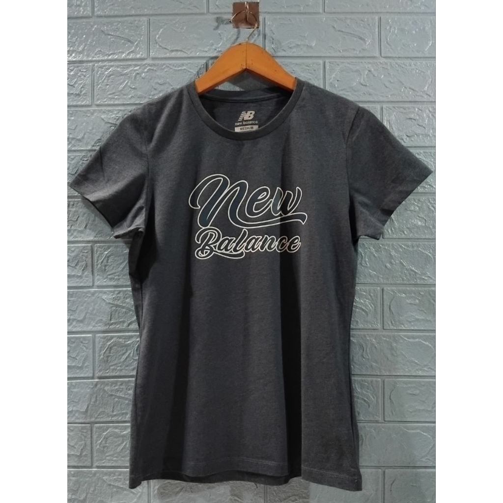 Tshirt New Balance Women