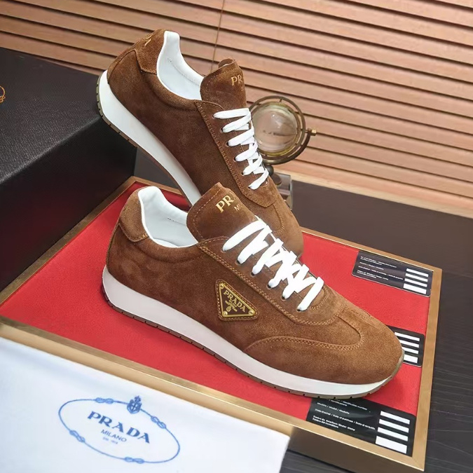 Prada men's casual shoes, fashionable cowhide leather sneakers, lightweight running shoes