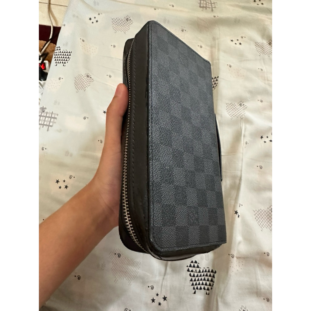 lv clutch for men