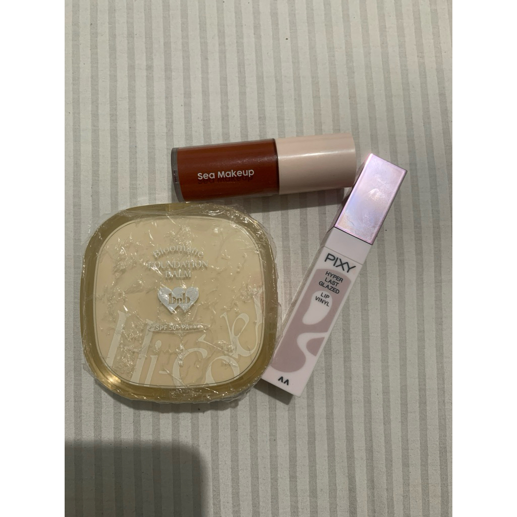 Preloved make up || barenbliss balm foundation, pixy lip glaze