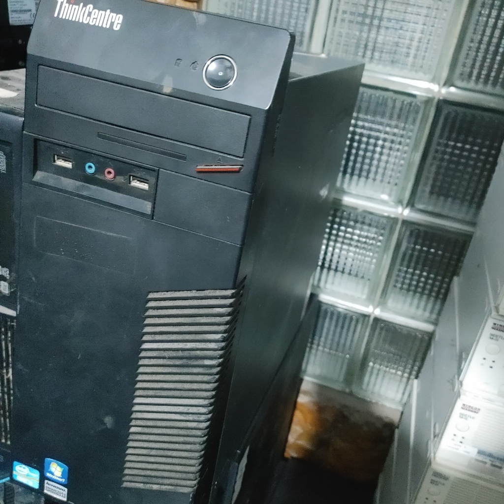PC LENOVO TOWER core i3 2100
