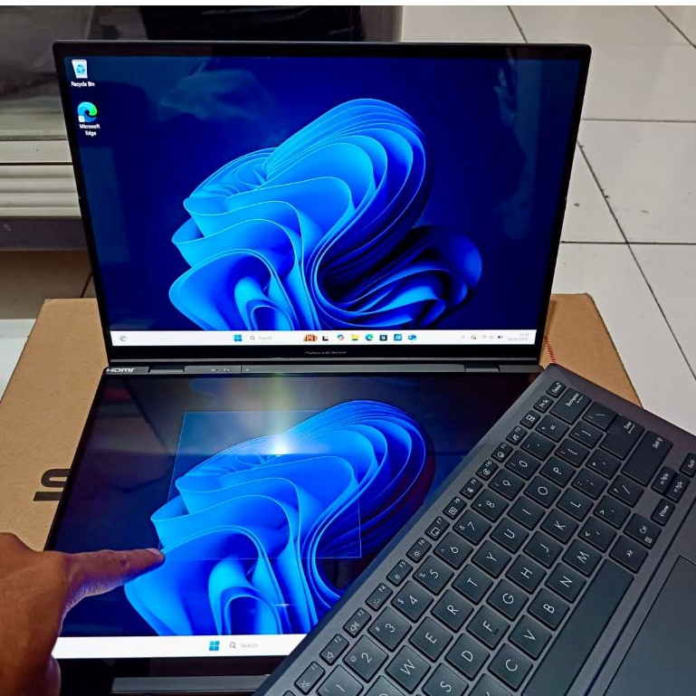 ASUS ZENBOOK DUO UX8406MA OLED TOUCH ULTRA 7 155H 16 GB 1 TB 14.0 3K ULTRA 7 155H 16GB 1TB