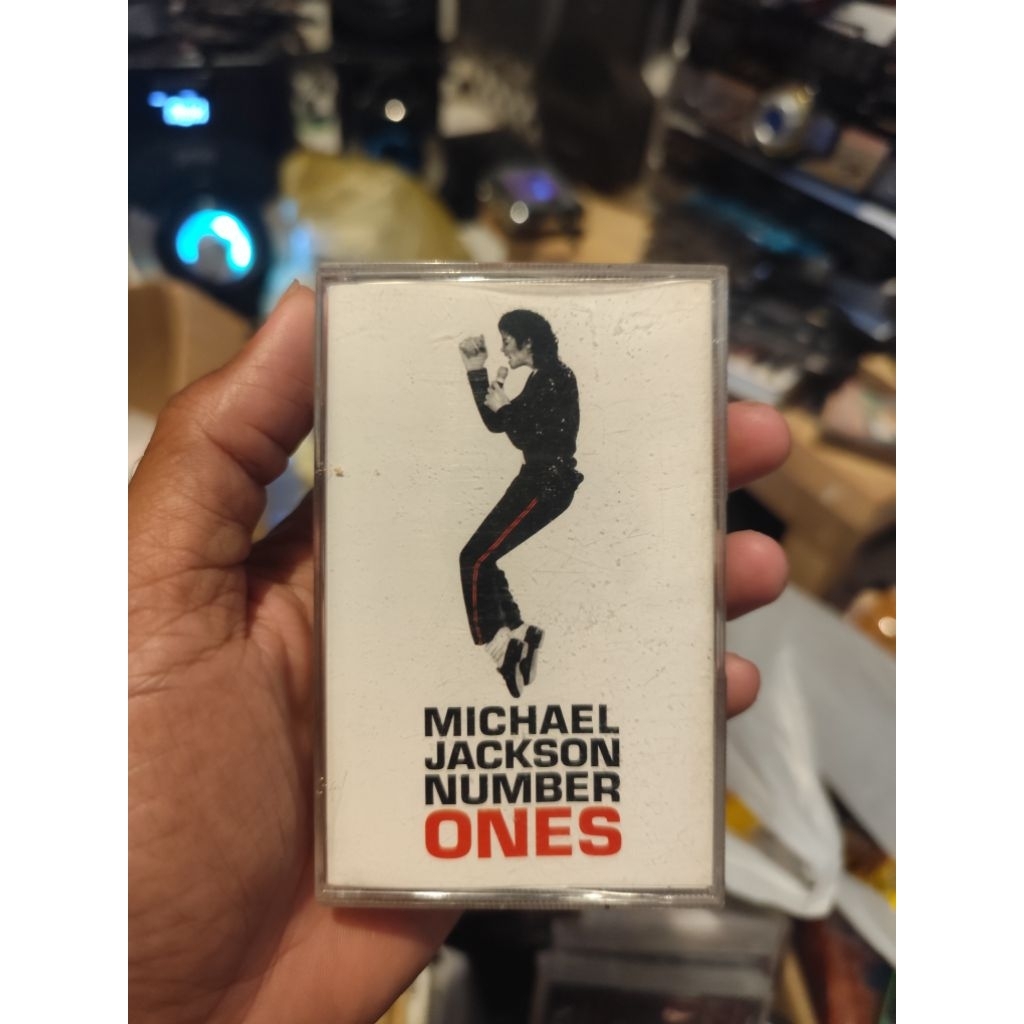 Kaset Michael Jackson Number Ones likenews