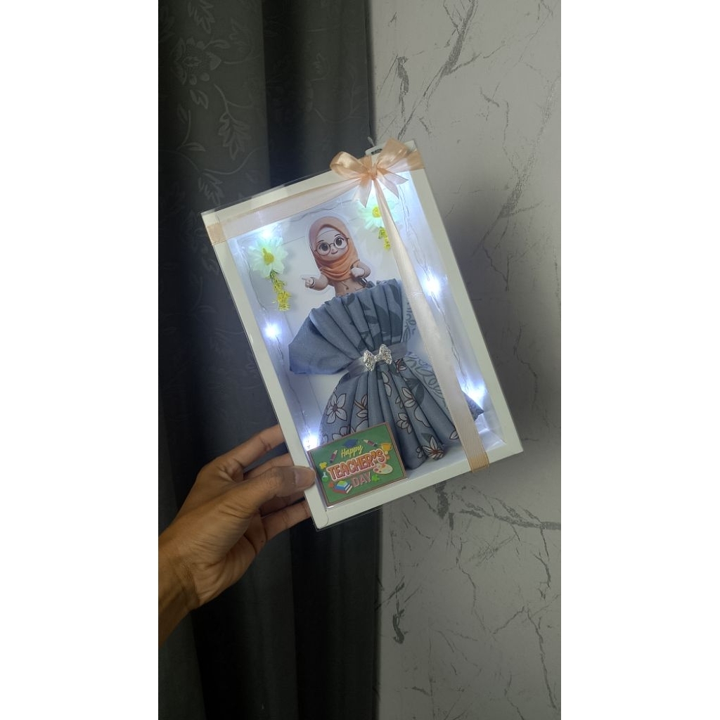 Bucket teacher day, bucket hari guru, gift hari guru, hampers, bucket bunga, Topper guru