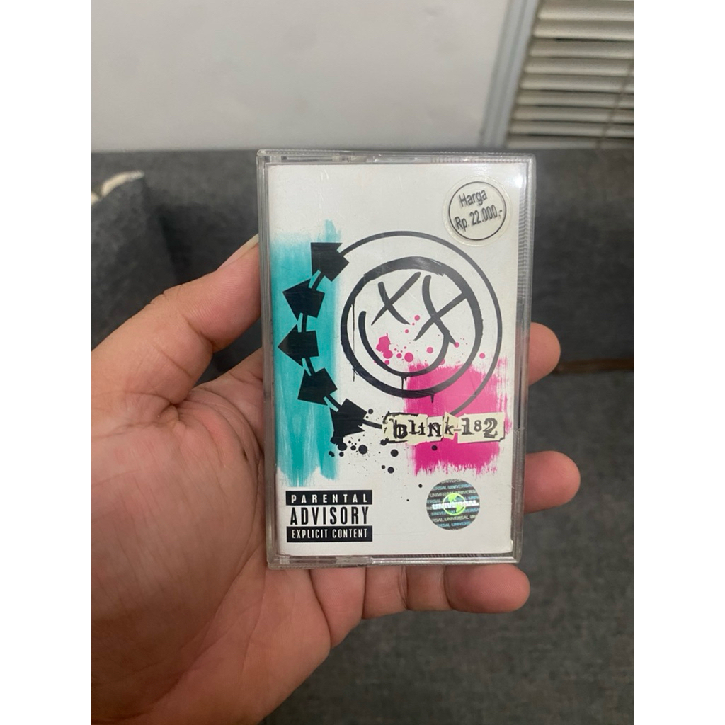 kaset blink 182
