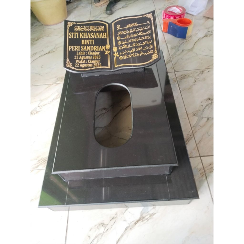 Kijing Makam Bayi 2 Trap Bahan Granit Asli Berkualitas Ukuran 60X40 Cm