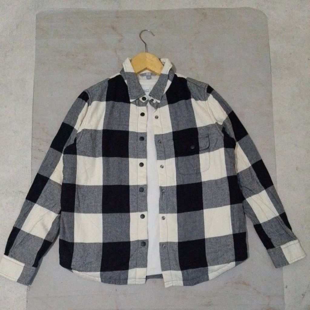 Kemeja Flanel Uniqlo sherpa