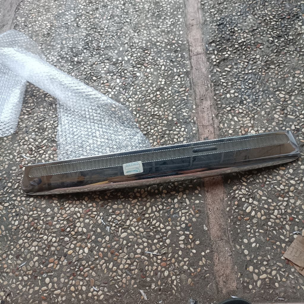 trunklid lis bagasi freed model pendek