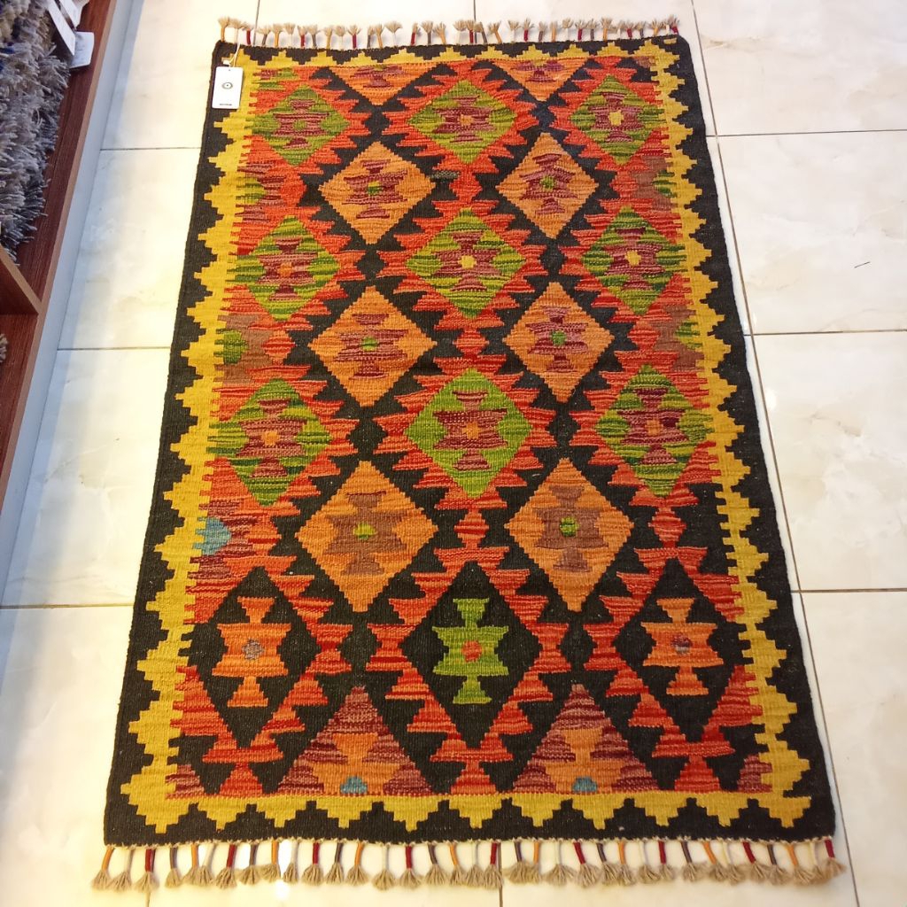 M33 KILIM TURKI 100% HANDMADE 131x85cm / KILIM KARPET TURKI ORI LIMITED