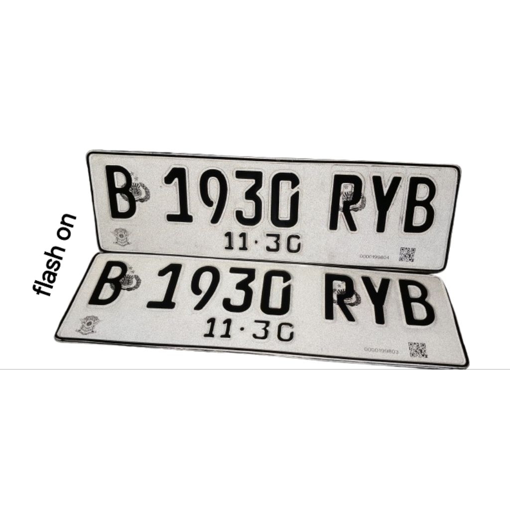 Plat Nomor Reflektif Mobil