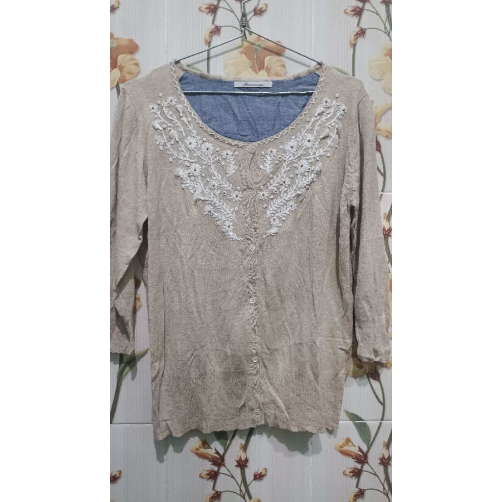 Cardigan bordir