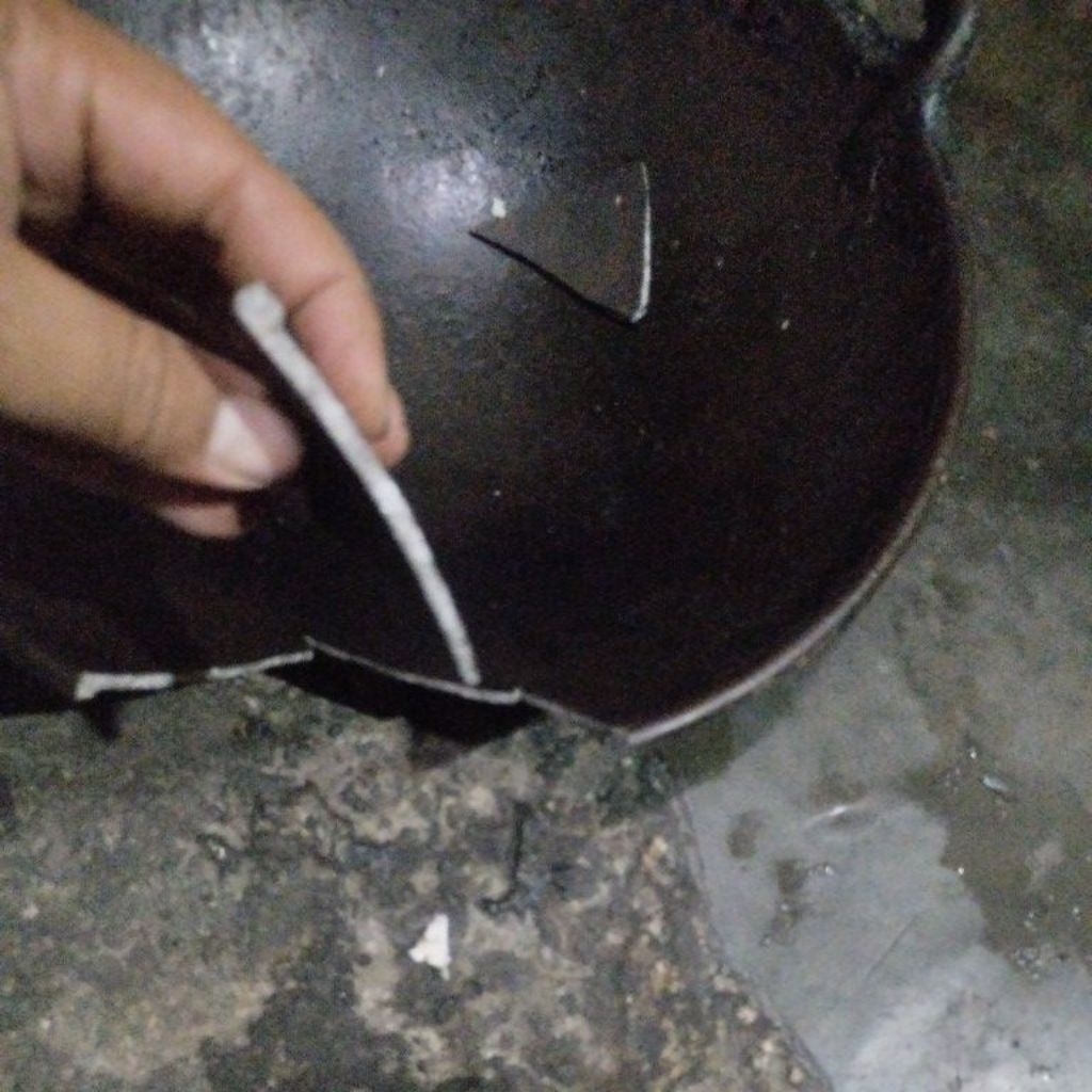 Wajan Baja wajan Wojo Pecah Buat Campuran pandai Besi