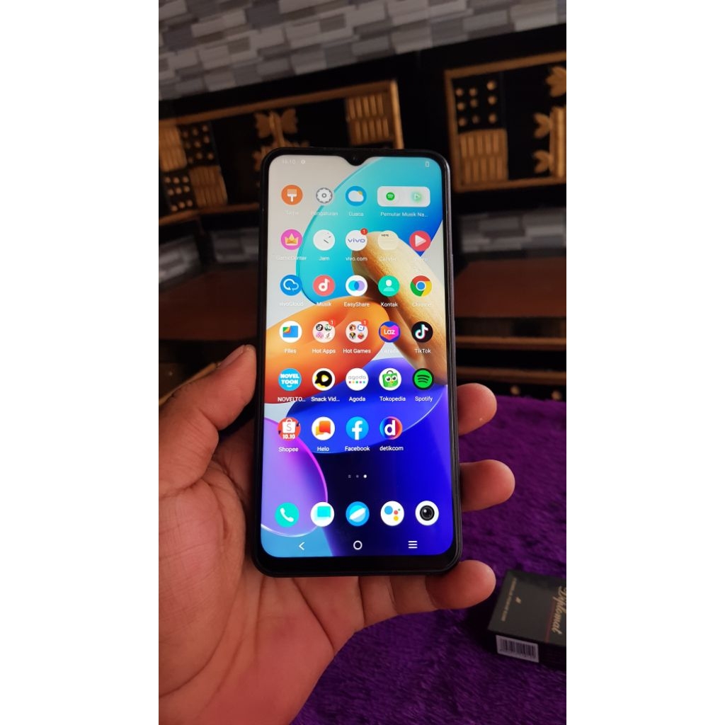 Vivo Y35 8+8/128 bekas Resmi indo, segel no minus hanya jamur