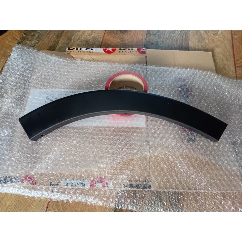 Moulding list bemper depan Rush terios 2019 up