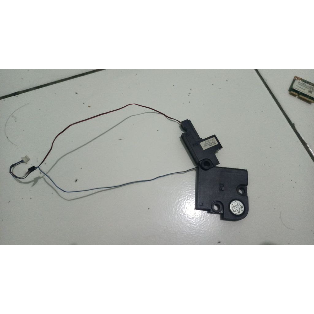 Acer Aspire E1-410 speakers