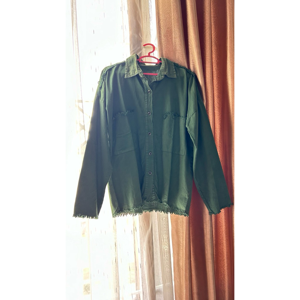 [PRELOVED] KEMEJA WANITA HIJAU ARMY