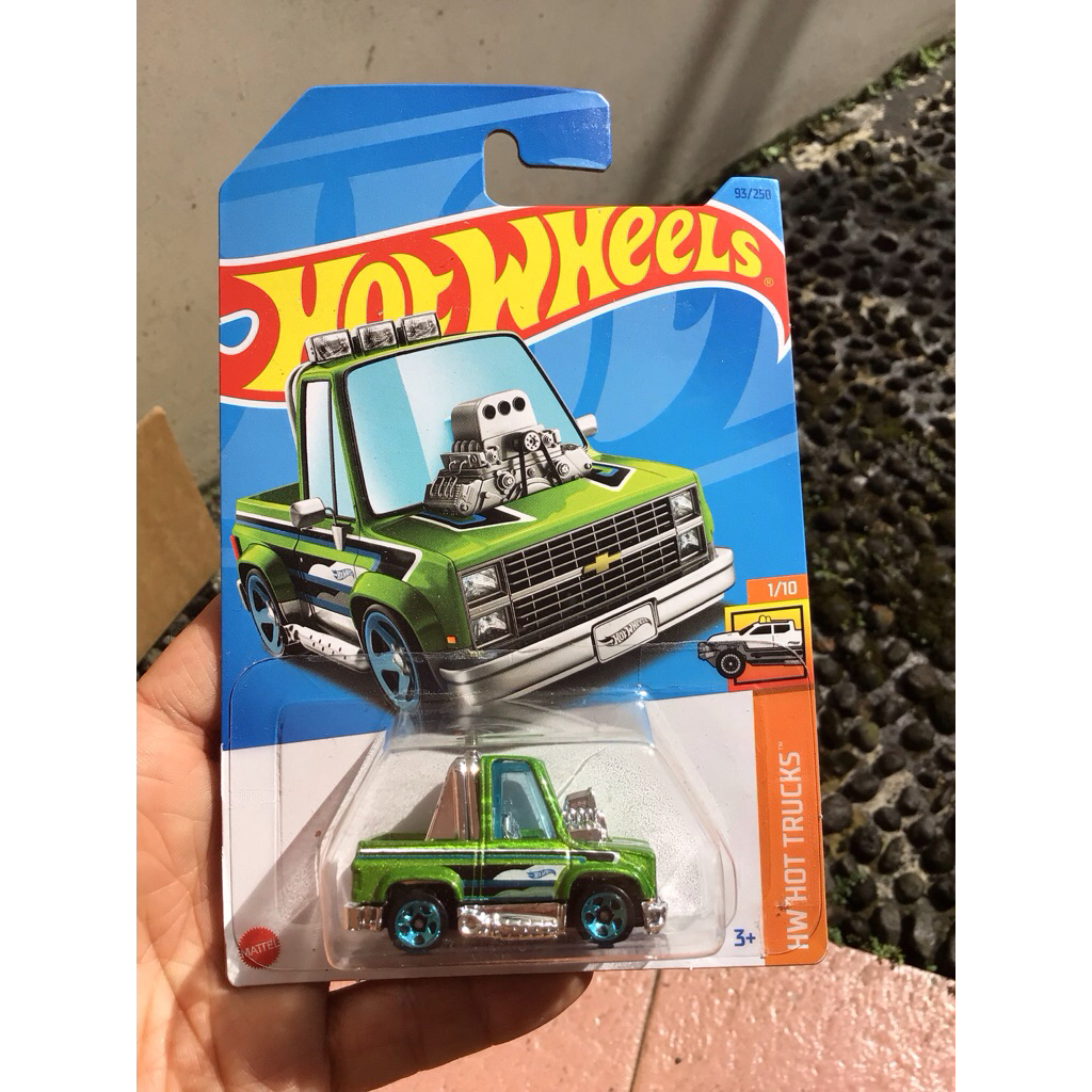 HOT WHEELS CHEVY SILVERADO TOON’D 83