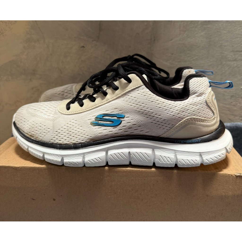 sepatu Skechers running