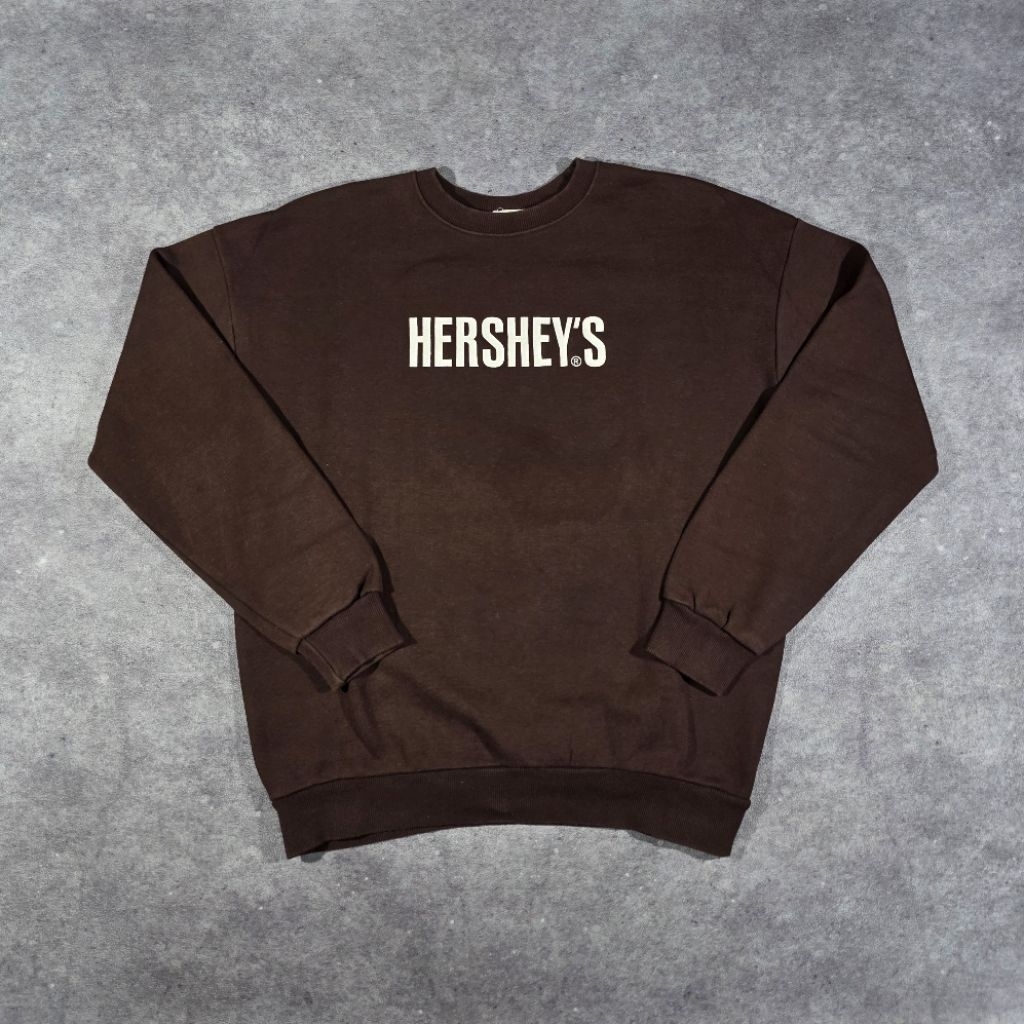 CREWNECK HERSHEY'S CHOCOLATE BY LOW & SLOW
