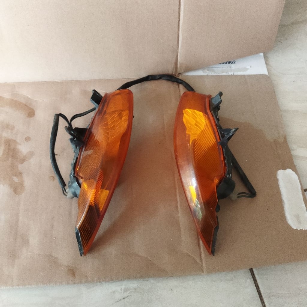 lampu sen depan Vega ZR original