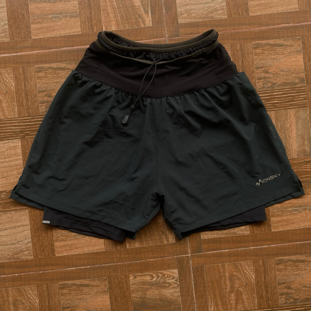 Preloved - M0nsky Celana Lari Running Short Compression Include Belt Second Bekas