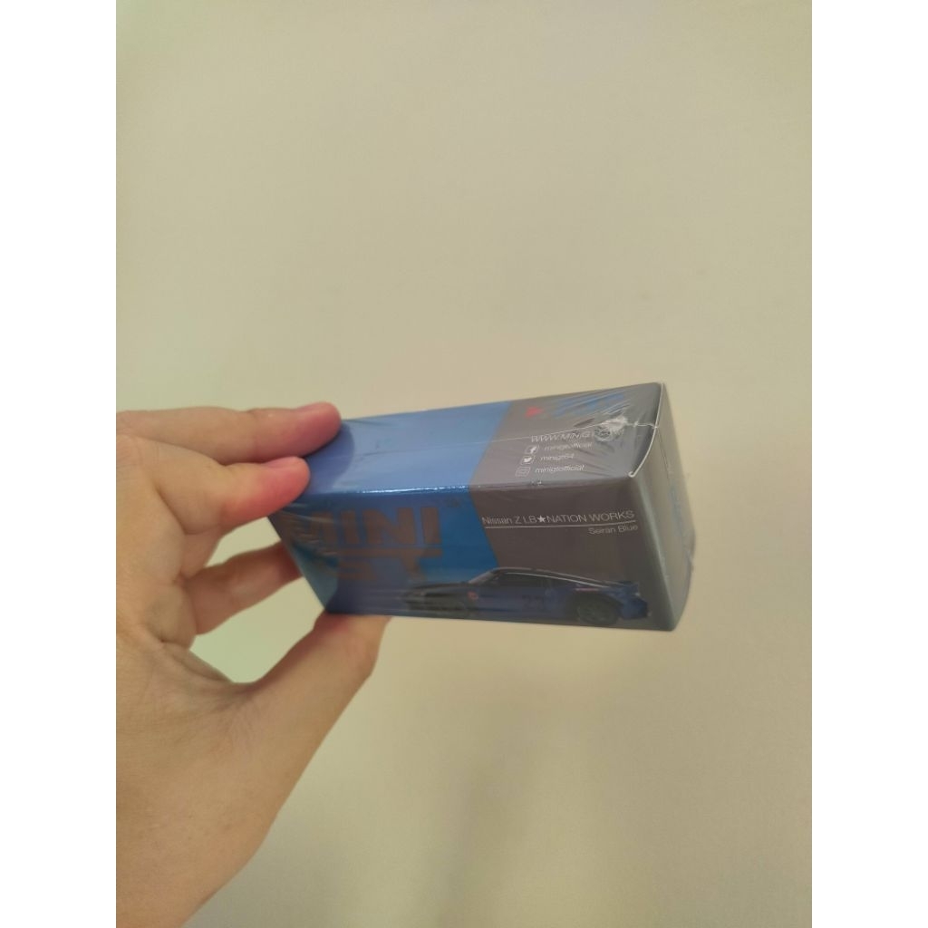 MINI GT Nissan Z LB-Nation Works Seiran Blue LBWK MINI SCALE MINI GT NISSAN Z LBWK