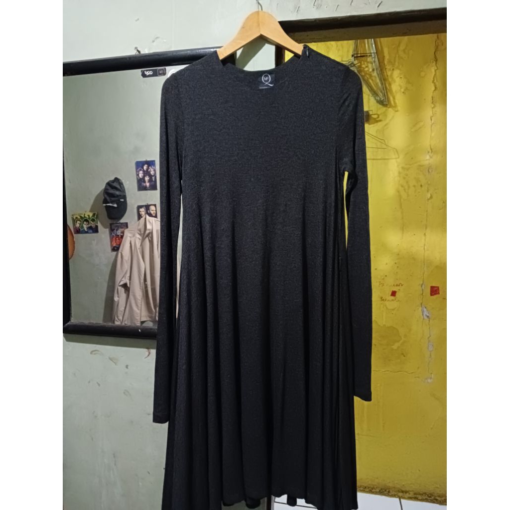 Alexander mcqueen Authentic solid dark green long sleeve midi dress