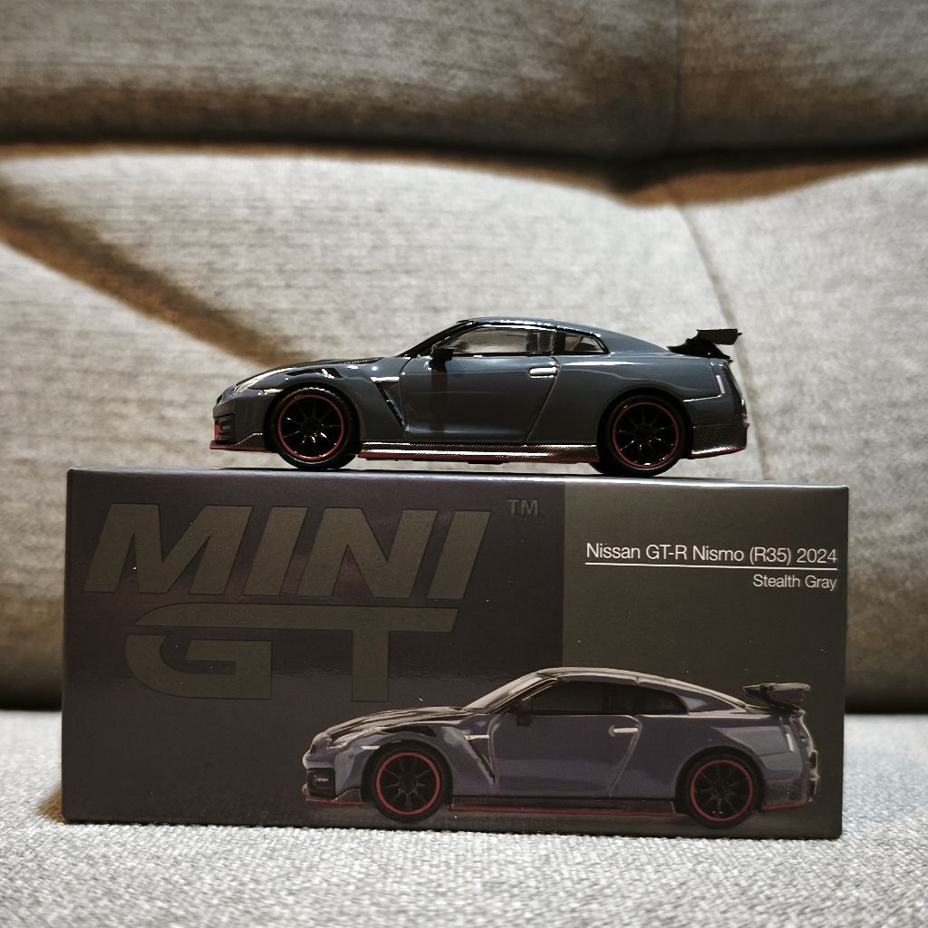 Mini GT Nissan GTR Nismo R35 2024 Stealth Grey (Mini GT 868 - Unsealed)