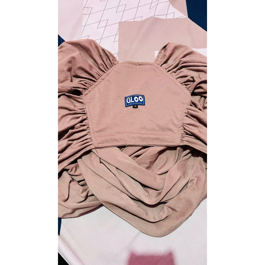 Preloved Gendongan M Shape